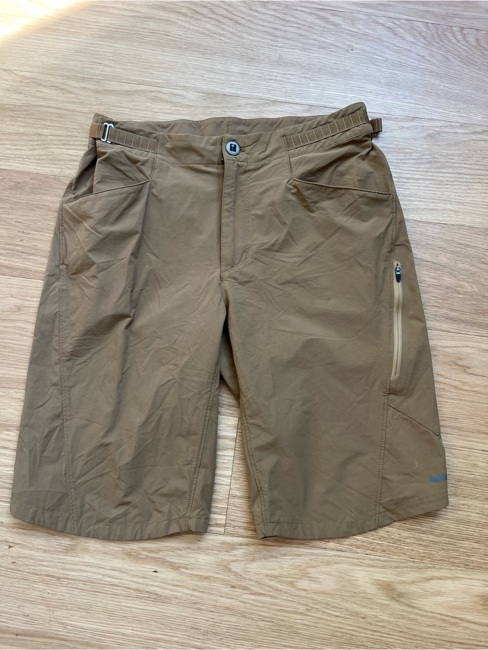 Patagonia Men's Dirt Craft Bike Shorts 11-Coriander Brown size 33 missing liner